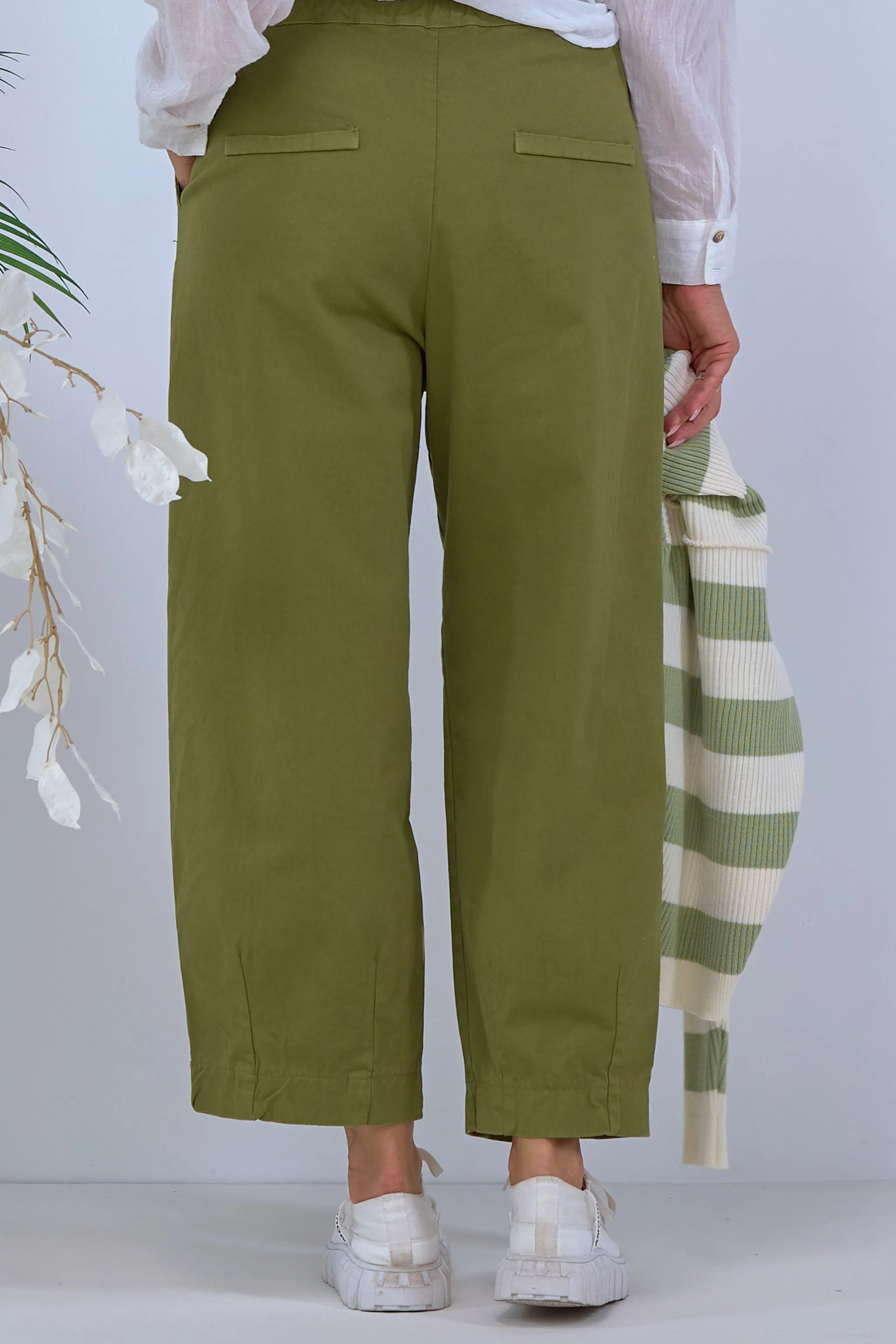 7/8 Jeans mit Bundfalten, khaki