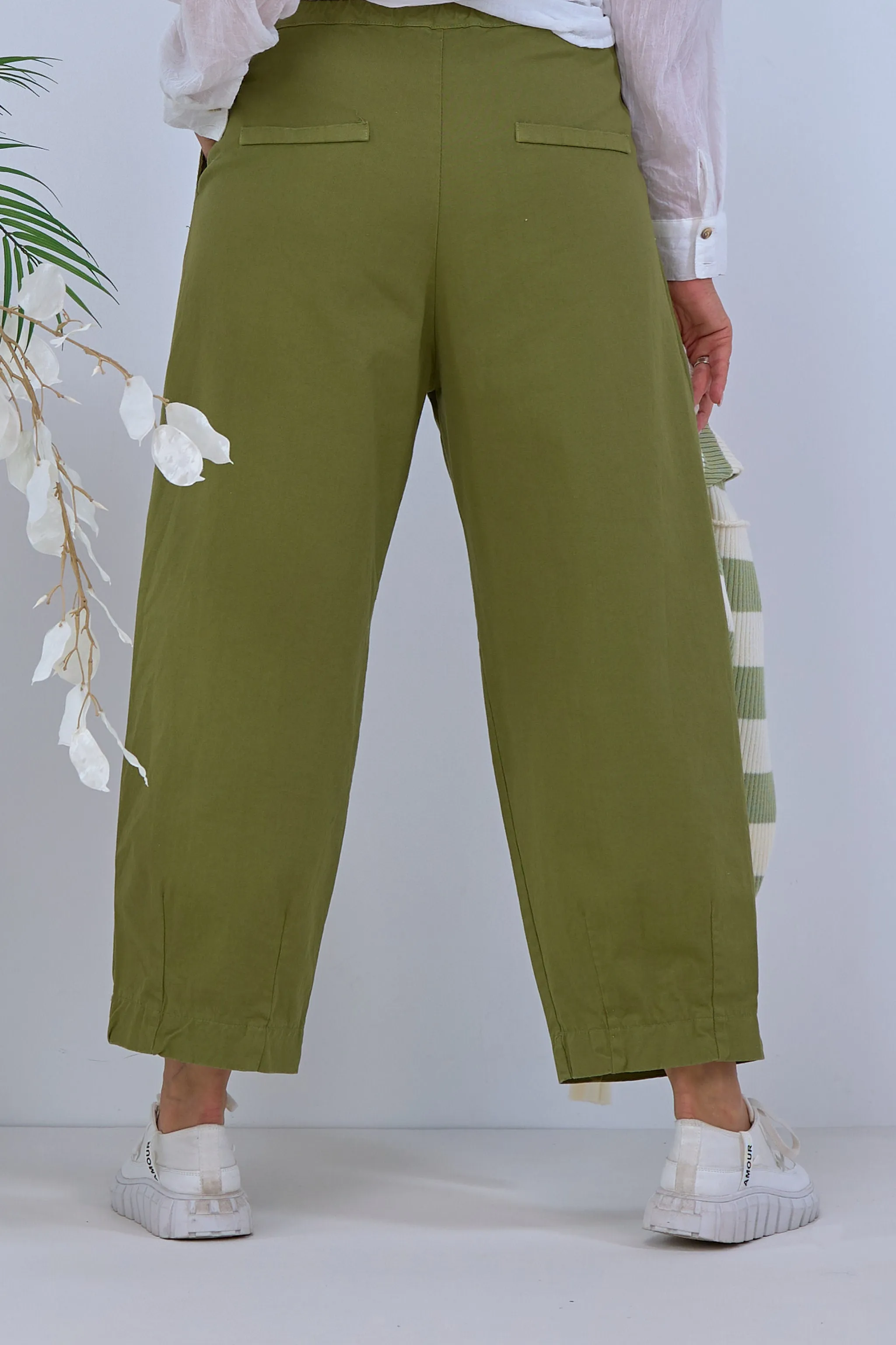 7/8 Jeans mit Bundfalten, khaki