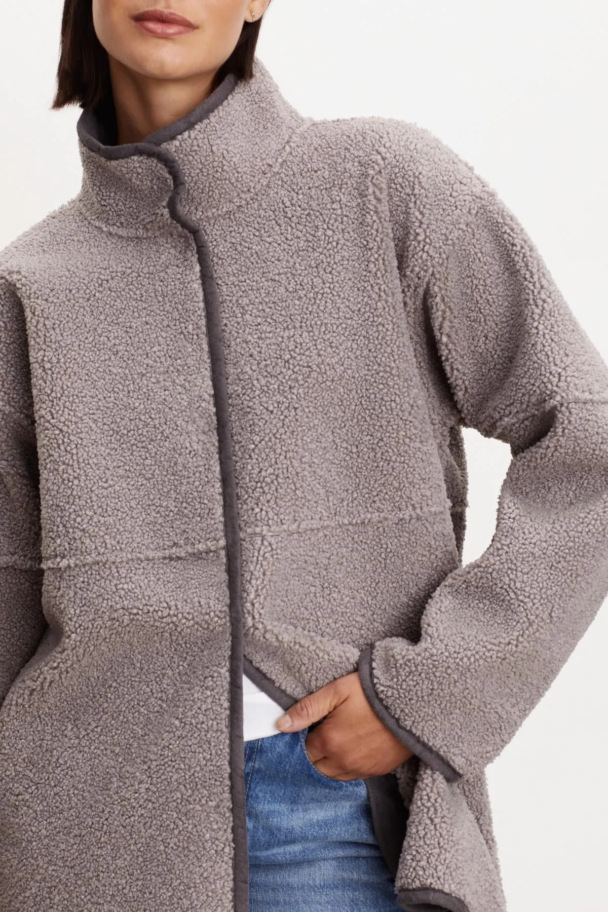 ALBANY LUX SHERPA REVERSIBLE JACKET