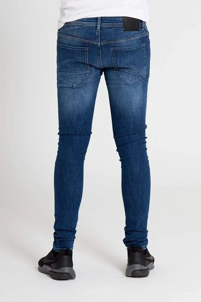 EXILE Skinny Jeans In Light Wash