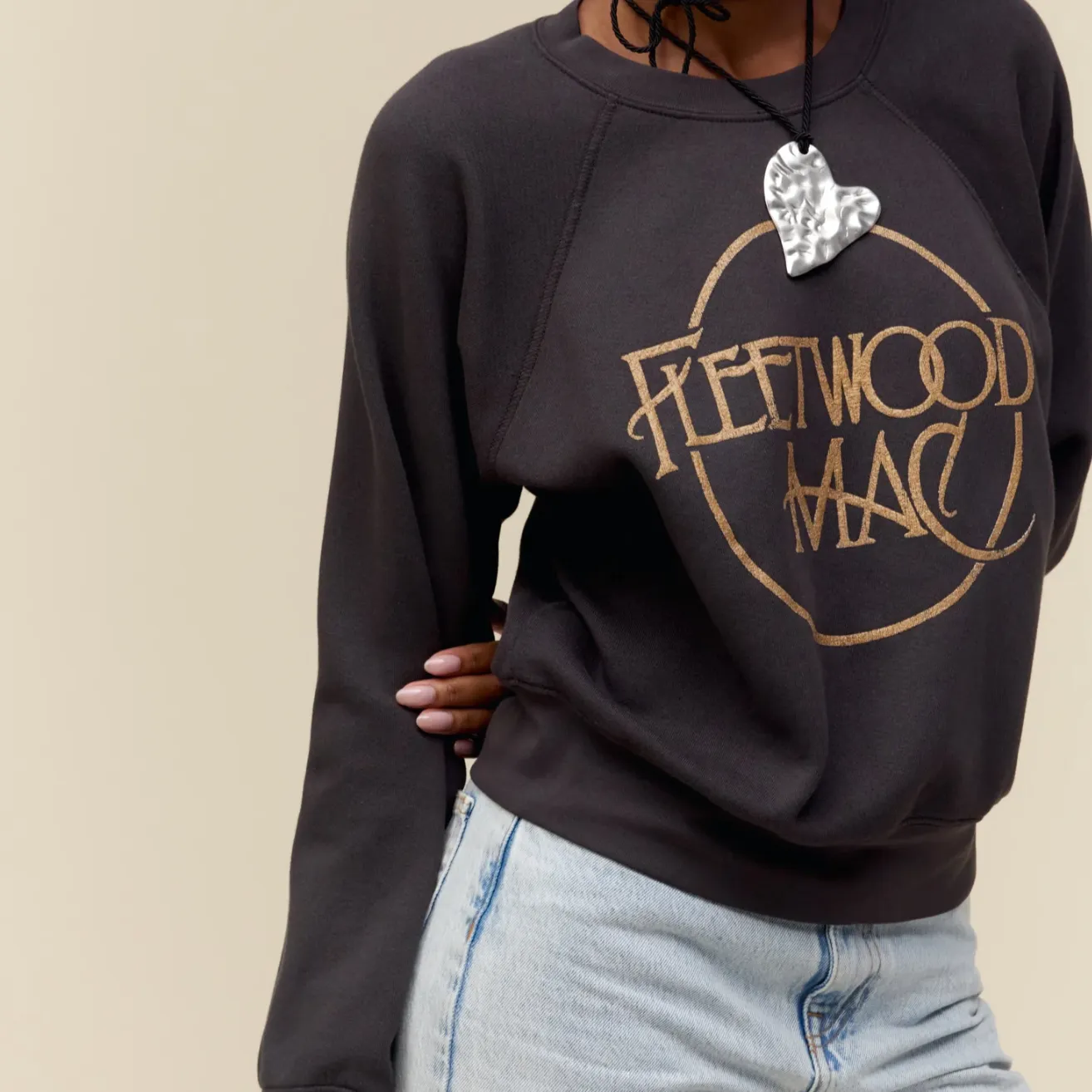 Fleetwood Mac Circle Logo Raglan Crew (Black)