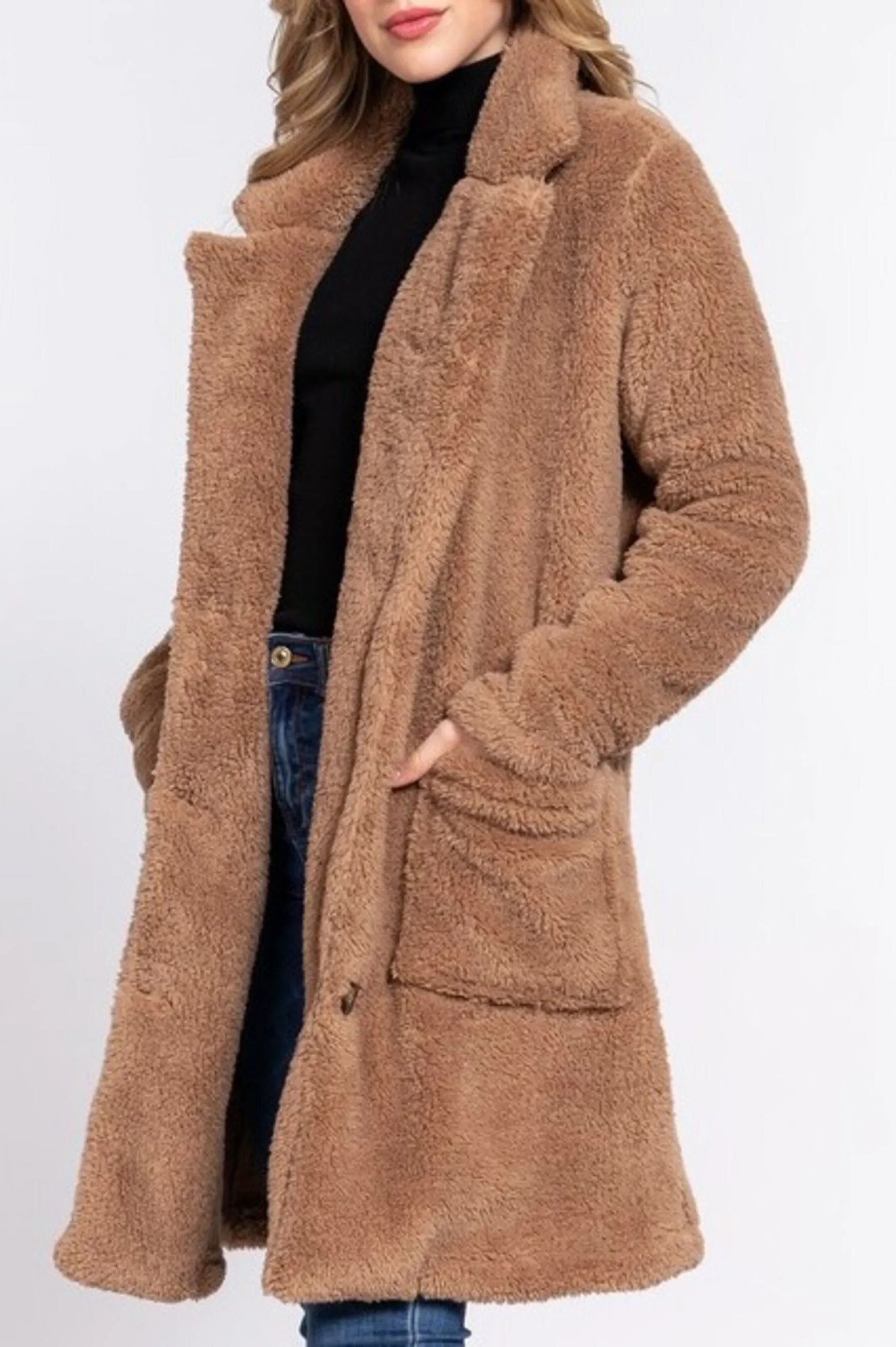 Women's Long sleeve notched collar patch pocket sherpa coat